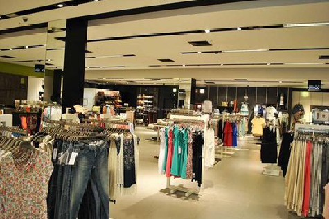 巴中商场里的店面怎么装修?